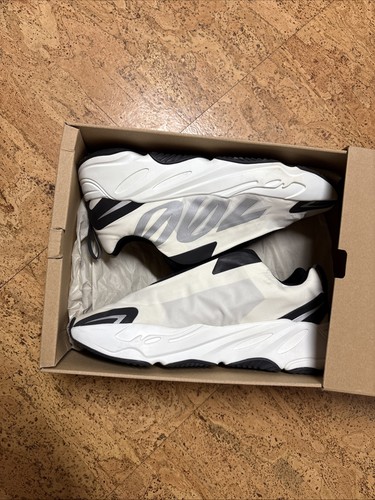 Adidas yeezy 700 mnvn - adidas,