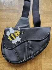 Christian Dior / DIOR × KAWS SADDLE BEE BAG SS19 Limited 