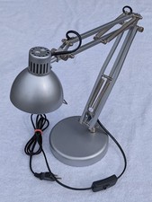 Schreibtischlampe im Pixar Style, stabiler Gelenkarm, komplett aus Metall, GU10