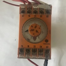 SCHLEICHER ZEIT RELAIS SZB 52-S 02621668-547 0,3s-60h