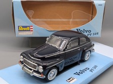 Modellautos 1:18 Revell Volvo PV 544 mit OVP