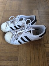 Adidas-Sneaker für Jungen, Größe 36.