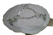 ❤️PICHLER WEIßE RUNDE MITTELDECKE Ø59CM FLORAL BESTICKTE TISCHDECKE PFLEGELEICHT