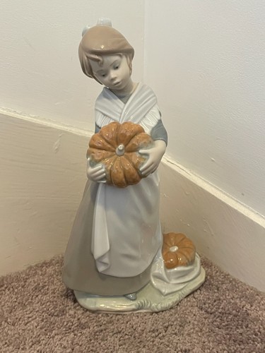 Lladro nao figur - lladro,