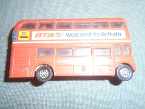 Corgi london transport - corgi,