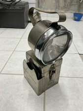 Alte lampe dominit von - alte,