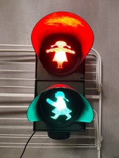 Verkehrsampel Ampelmädchen Ampel mit Fernbedienung Lampe Fußgängerampel Garten