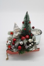 kleines Weihnachtsgesteck Adventsgesteck Schlitten Schneemann Teelicht rotsilber