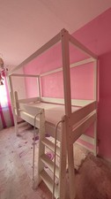 Roba Hochbett mit Rutsche neu, Vorhänge, Leiter Mädchen Kinderzimmer 90x200