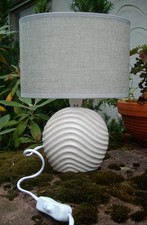 Tischlampe, Stehlampe, Tischleuchte, Nachttischlampe, Keramik 28 cm inkl Versand