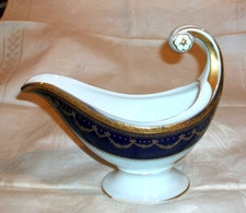 Hutschenreuther -Sauciere -kobaltblau/gold verziert Empireform -um 1920