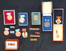 DDR-Abzeichen KONVOLUT  zB