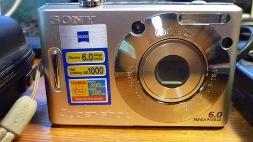 Sony cyber shot - "sony, dsc-w30"