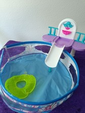 Barbie Swimmingpool Mit Rutsche Und Schwimmreifen. Von mattel