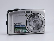 Fujifilm Finepix F60 fd Digitalkamera Kamera silber SD-Karte