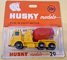 Husky Models No.29 E.R.F.Cement Mixer Truck Modellauto auf Karte Variante,in OVP