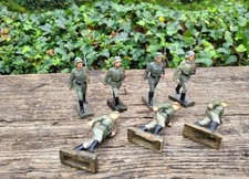 Alte Kunststoff-Soldaten –