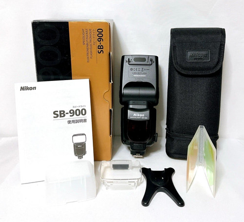 Near mint nikon speedlight - nikon,