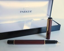 Parker Rialto Füllfederhalter bordeaux mit einer M Feder unbeschrieben mit Box