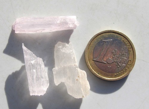 Kunzit rosa weiß spodumen - +,