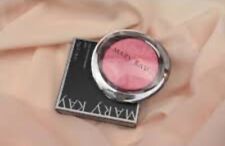 Puder  / Rouge Mary Kay Neu &