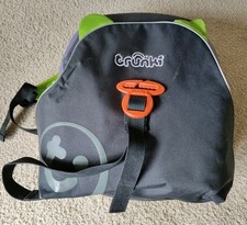 Trunki BoostApak Kinder Reiserucksack und tragbare Kinder Auto Sitzerhöhung 4-12