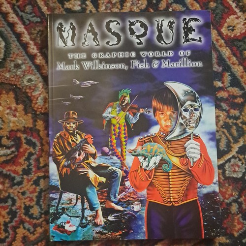 Masque the graphic world - graphic, of