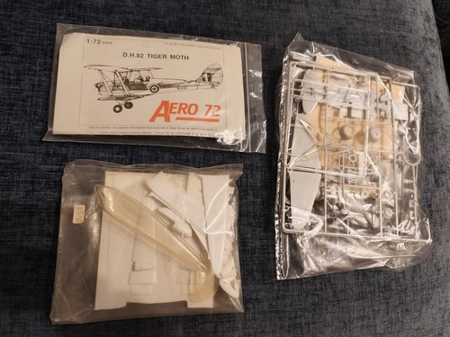 Tiger moth d h - tiger, moth,