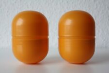 Ü-Ei Kapseln (LEERE) 2 Stück- von MAXI Ü-EIER, ORANGE, ca. 6 x 8 cm.