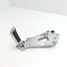 Suzuki GSXR 750 1100 GSX-R Soziusfußrastenhalter links hinten C2574