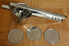 TCM Kartoffelpresse Edelstahl Spätzlepresse Spaghettieis Nudelpresse 3 Lochschei