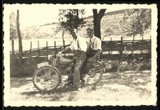 Fotografie Motorrad Mars 98ccm, Burschen auf LKrad Kennzeichen Od-34403 