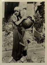 Korsika, Ajaccio, Frau in