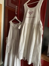 Vintage Schürzenkleid Wickelkleid antike Weißwäsche Bettwäsche Bestickt Spitze