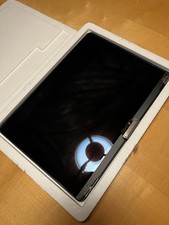 Apple McBook Air M2 13,6 Retina Display A2681