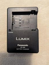 Original Panasonic Lumix DE-A84 A Akku Ladegerät für DMW-BMB9, FZ48, FZ100 FZ150