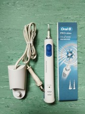 Oral B elektrische Zahnbürste