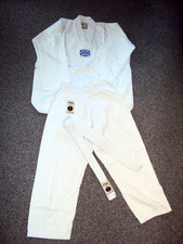 Ju-Sports Taekwondo-Anzug Gr. 140, sehr guter Zustand