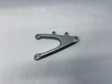 Yamaha R1 5VY Links Fußrastenanlage Left Riders footrest hanger (9) 06'