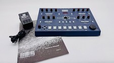 Synthesizer Red Sound Dark