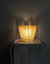 Organische Tischleuchte mit