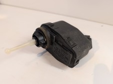 Stellmotor Leuchtweitenregulierung LWR Audi 80 100 8A0941295