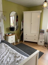 4-teiliges gut erhaltenes Möbelset Hemnes (Schrank, Bett, Regal, Nachttisch)
