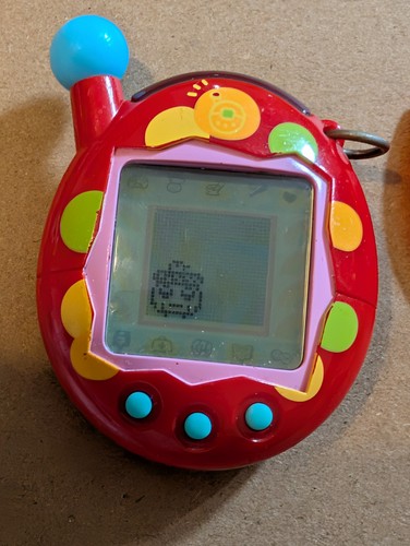 Tamagotchi red bubbles chou - tamagotchi,