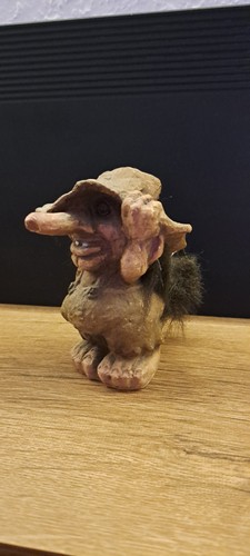Form troll cm hoch - ny,