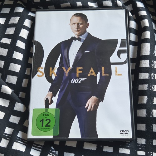 James bond 007 skyfall - james,