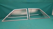 Ford Taunus 12M 15M P4 Seitenscheibe Seiten Fenster Ausstellfenster hinten R+L