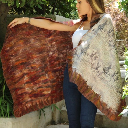 Handgefertigter filzponcho - handgefertigter,
