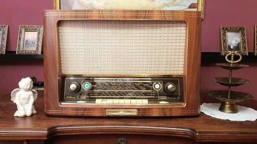 Röhrenradio saba freiburg 3ds - röhrenradio,