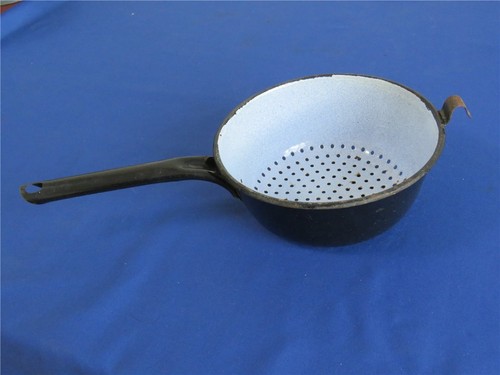 Altes ddr emaille sieb - ddr,